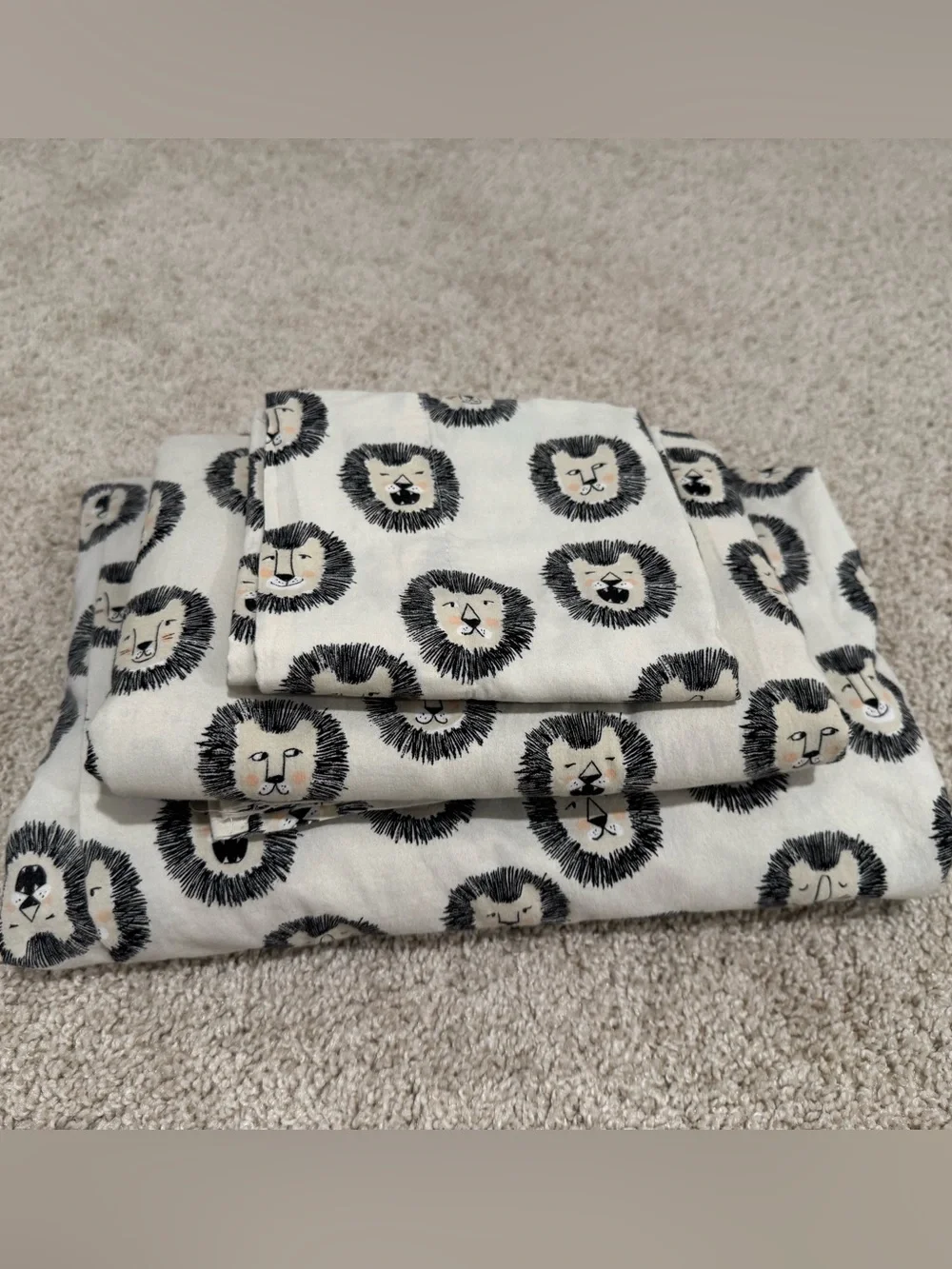 Lion Print Cotton Sheet Set - Cream with Black and Beige Lions